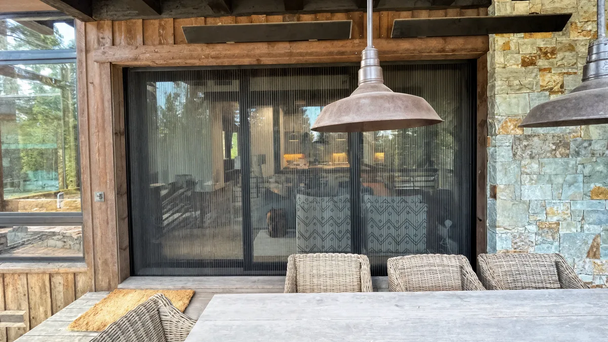 Benefits of Glass and Aluminum Systems in Del Mar