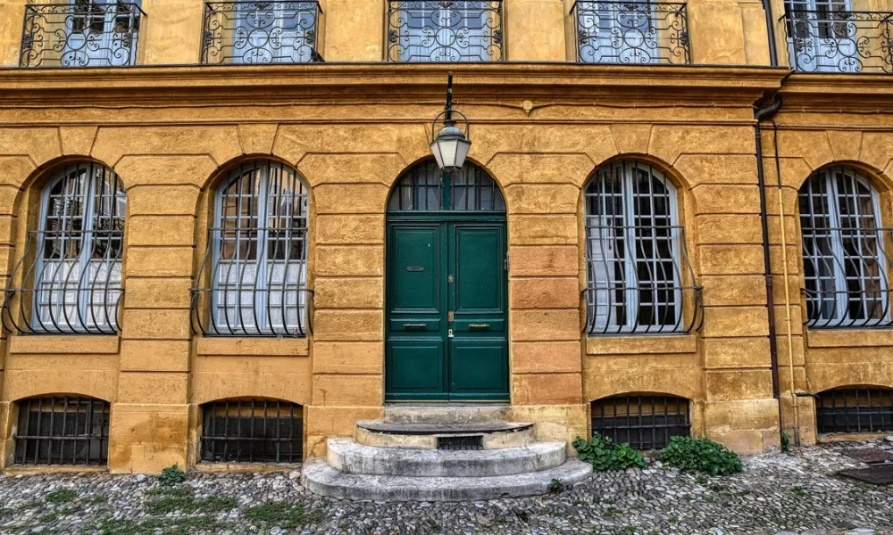 Why Natural Light Is a Priority in Window and Facade Design